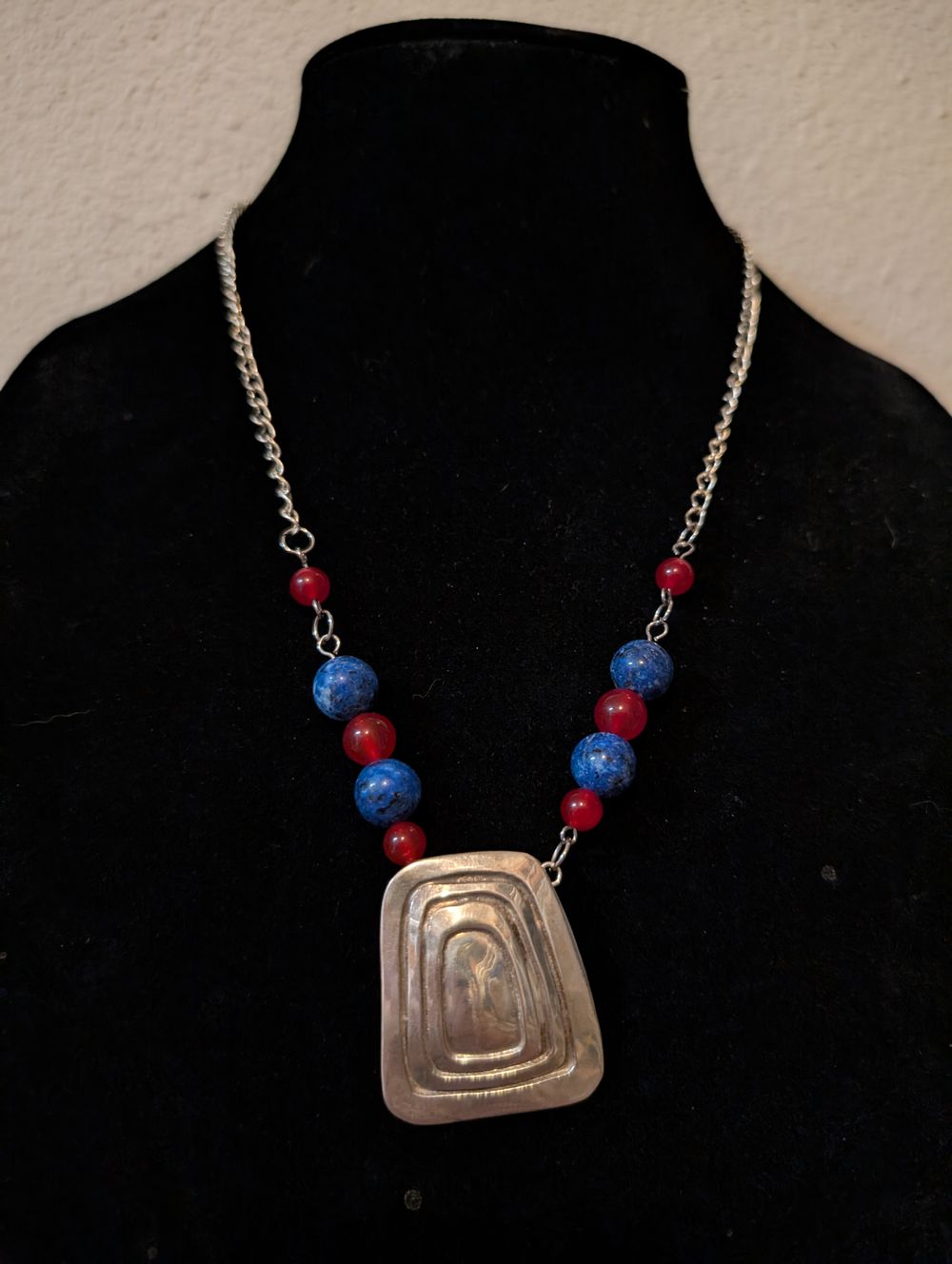 Silver abstract pendant Necklace